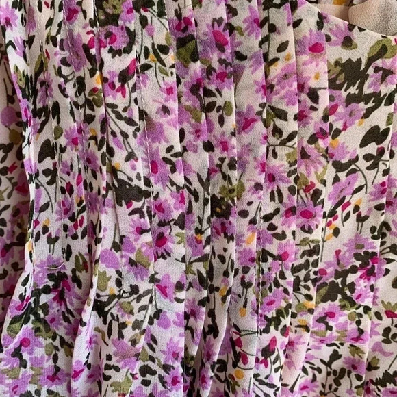 ASTR The Label  Lavender Multi Floral Cami Top (M) - Picture 7 of 8